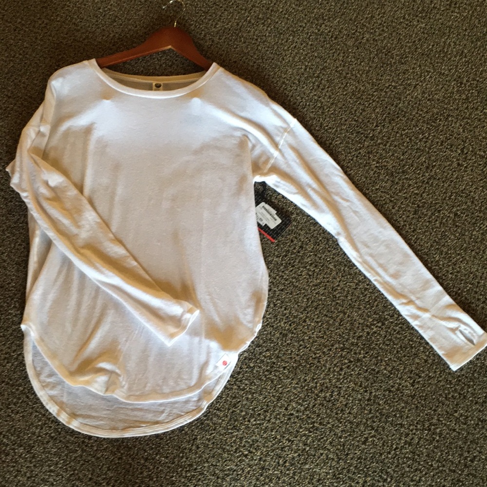 NWT Vimmia long sleeve shirttail tee